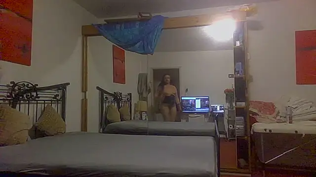 luanadigarda online show from October 18, 2025, 11:16 pm