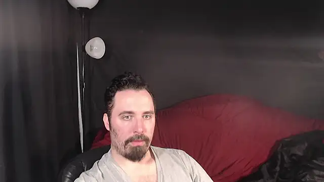 Metalstud online show from February 10, 2025, 2:08 am