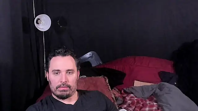 Metalstud online show from December 22, 2025, 1:24 am