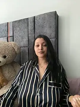 MarcellaGriffin online show from February 2, 2025, 5:15 pm