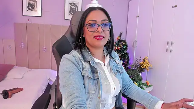 Inndrahot online show from December 24, 2024, 4:00 am