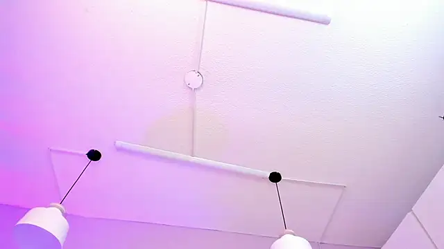 Inndrahot online show from February 6, 2025, 5:46 am