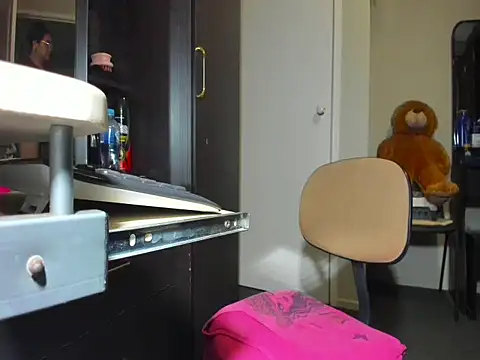 Angelchezcka online show from February 21, 2026, 8:04 am