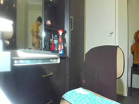 Angelchezcka online show from April 20, 2026, 11:57 am