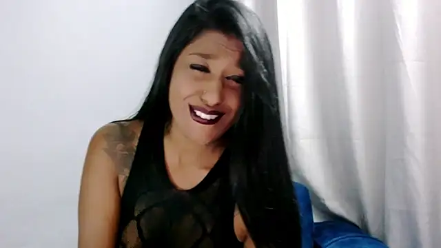 Lisaabrown  online show from July 6, 2026, 11:07 pm