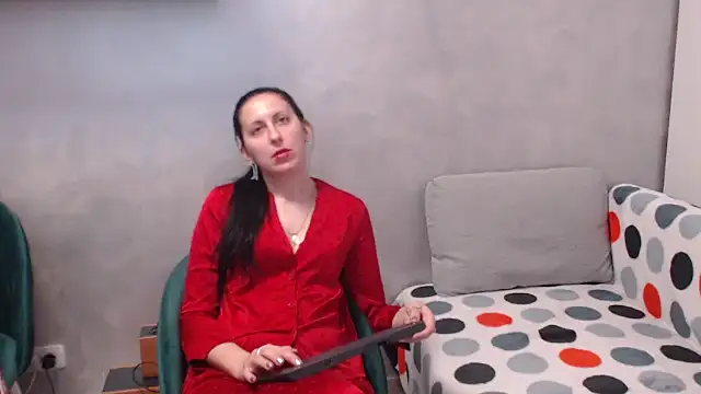 Snapshot of lolyforyou chatting on January 4, 2025, 8:27 pm lolyforyou online show from January 4, 2025, 8:27 pm