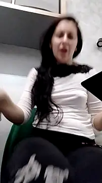 Snapshot of lolyforyou chatting on February 12, 2026, 1:50 pm lolyforyou online show from February 12, 2026, 1:50 pm