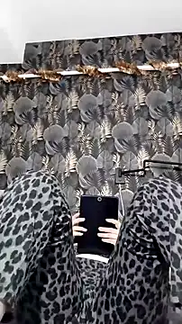 Snapshot of lolyforyou chatting on February 19, 2026, 10:11 am lolyforyou online show from February 19, 2026, 10:11 am