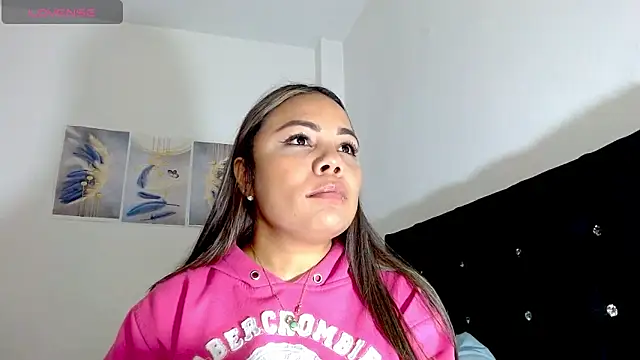 Kylie loveee online show from March 18, 2026, 6:33 pm