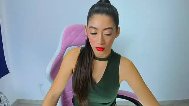 MeganWhite3 online show from January 7, 2025, 4:29 am