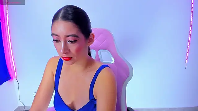 MeganWhite3 online show from February 16, 2025, 11:05 pm