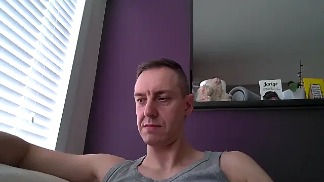 ploki2180 online show from March 16, 2025, 11:27 am