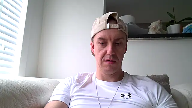 ploki2180 online show from October 19, 2025, 8:48 am