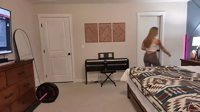 Snapshot of xxyourgirlblair chatting on February 26, 2025, 5:20 am xxyourgirlblair online show from February 26, 2025, 5:20 am