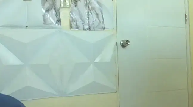 thesugar32 online show from February 20, 2025, 1:08 pm