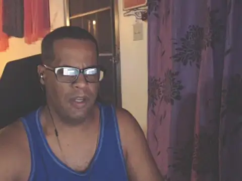 thesugar32 online show from October 3, 2025, 1:46 am