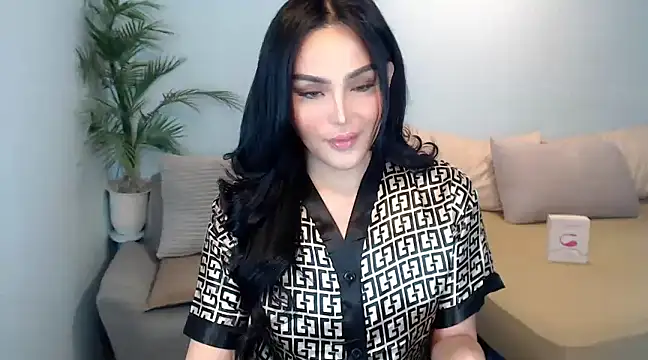 PrettyWomanxxx online show from February 21, 2025, 7:43 pm