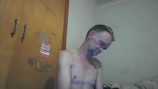 TooFknHorny1 online show from March 5, 2025, 9:37 pm