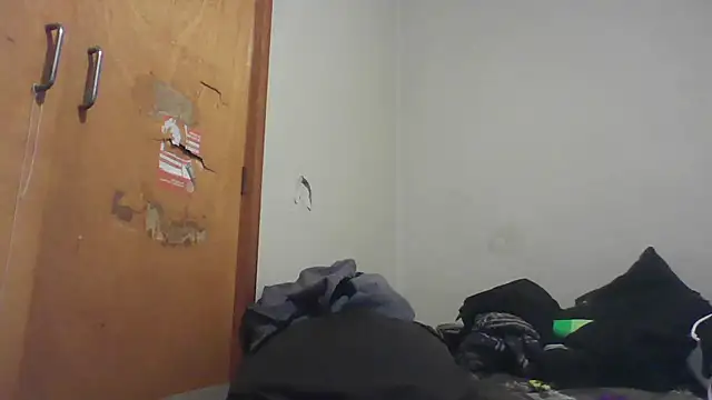 TooFknHorny1 online show from October 29, 2025, 9:38 pm