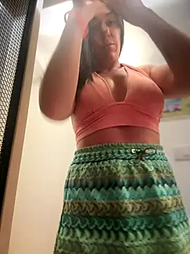 LilliThelo online show from November 4, 2025, 10:14 am