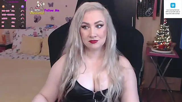 MissLexyGold online show from December 22, 2024, 11:00 am