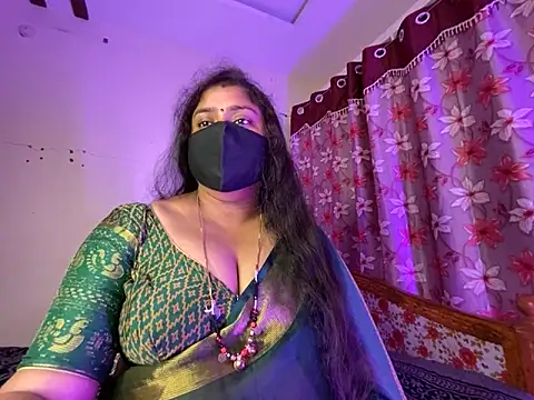 Love 4Sex online show from April 3, 2026, 6:00 am