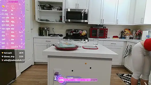 Snapshot of Blondiewithanass chatting on March 20, 2025, 4:09 pm Blondiewithanass online show from March 20, 2025, 4:09 pm