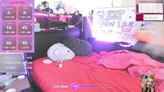 Snapshot of Blondiewithanass chatting on September 11, 2025, 12:33 am Blondiewithanass online show from September 11, 2025, 12:33 am