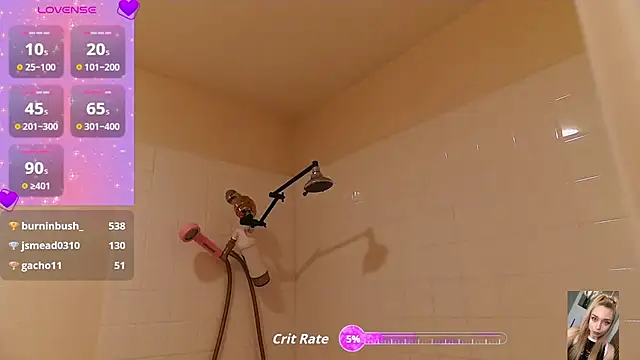 Snapshot of Blondiewithanass chatting on October 7, 2025, 1:36 am Blondiewithanass online show from October 7, 2025, 1:36 am