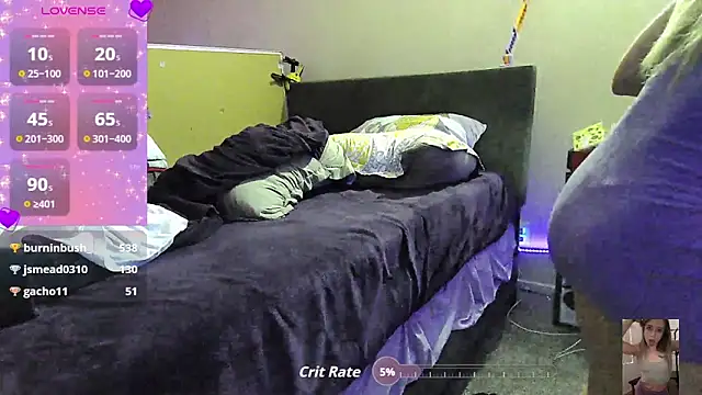 Snapshot of Blondiewithanass chatting on October 8, 2025, 1:47 am Blondiewithanass online show from October 8, 2025, 1:47 am