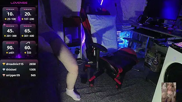 Snapshot of Blondiewithanass chatting on December 1, 2025, 2:22 pm Blondiewithanass online show from December 1, 2025, 2:22 pm