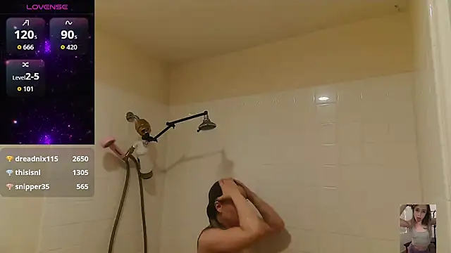 Snapshot of Blondiewithanass chatting on December 4, 2025, 12:31 am Blondiewithanass online show from December 4, 2025, 12:31 am