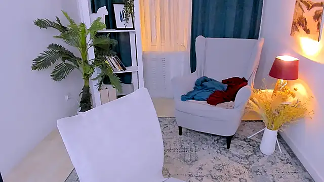 Laly Peach online show from March 7, 2026, 6:21 am