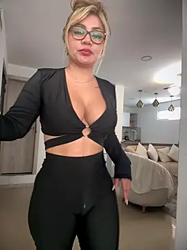 DIANITA 1988 online show from September 8, 2025, 6:29 pm