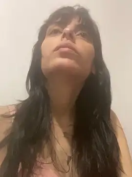 Sarah-safada online show from June 7, 2026, 1:54 am