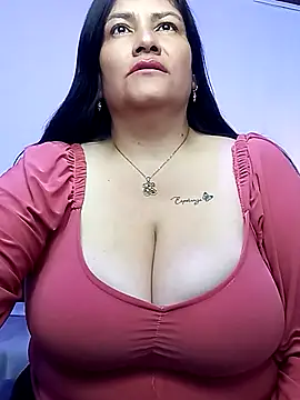 salomexlove 20 online show from September 24, 2025, 1:25 pm