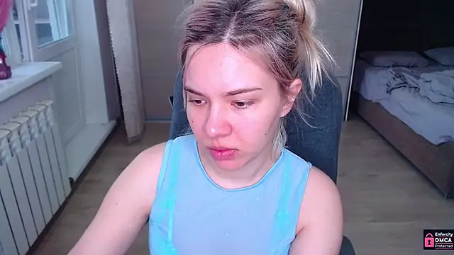 Snapshot of Lana__Nova chatting on May 6, 2026, 5:57 am Lana Nova online show from May 6, 2026, 5:57 am