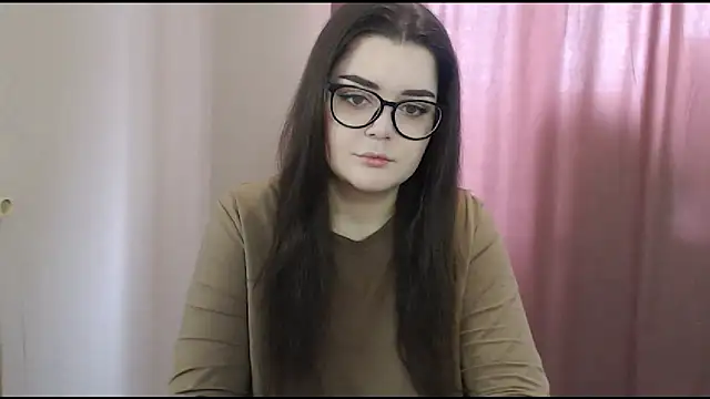 ohhhMie online show from February 23, 2025, 7:44 am