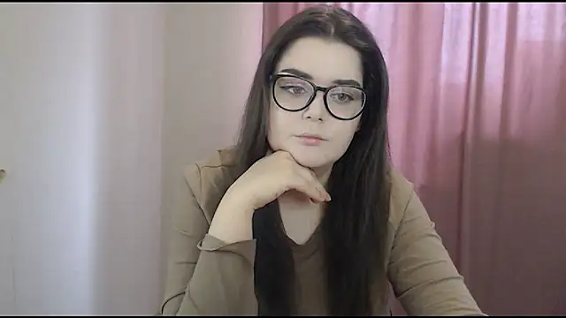 ohhhMie online show from February 27, 2025, 12:23 pm