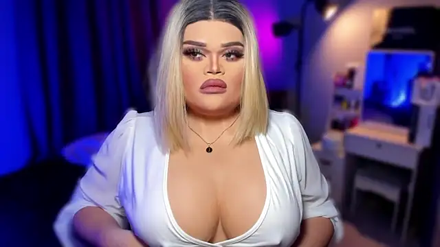 KarolinaThompson online show from January 25, 2025, 7:06 am