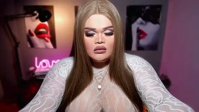 KarolinaThompson online show from October 21, 2025, 4:57 am