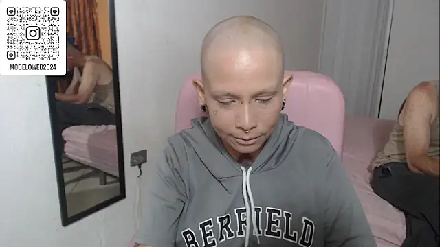 moon cat85 online show from February 17, 2025, 10:47 pm