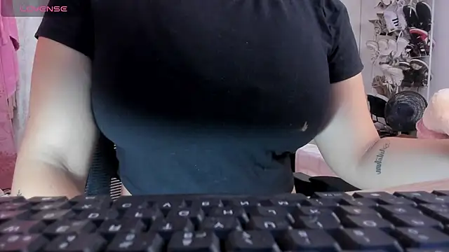 sweetfabianaxl online show from September 30, 2025, 7:41 pm