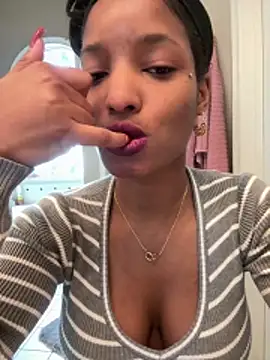 Snapshot of NicoleCocksXXX chatting on March 31, 2026, 2:50 pm NicoleCocksXXX online show from March 31, 2026, 2:50 pm