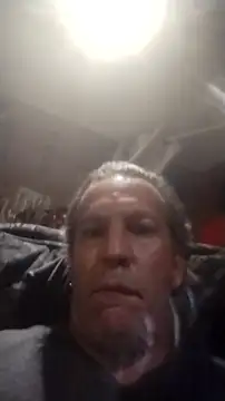 trucker1979 online show from September 14, 2025, 2:22 am