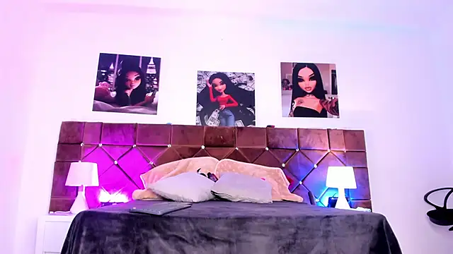 Ariana lopezz online show from March 18, 2025, 12:25 pm