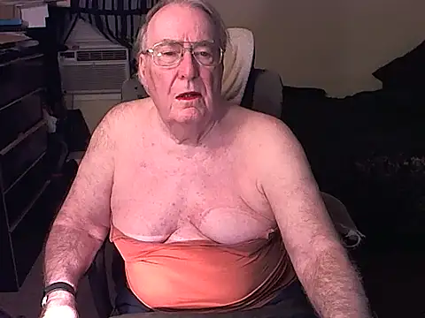 Snapshot of Toastir chatting on December 2, 2024, 2:31 am Toastir online show from December 2, 2024, 2:31 am