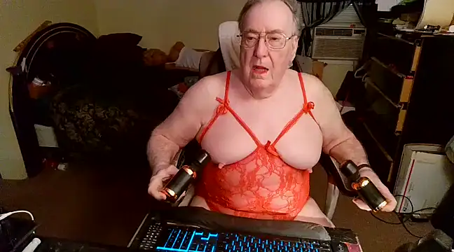 Snapshot of Toastir chatting on March 15, 2025, 4:54 pm Toastir online show from March 15, 2025, 4:54 pm