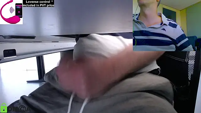 Snapshot of pliko chatting on June 18, 2026, 8:03 am pliko online show from June 18, 2026, 8:03 am