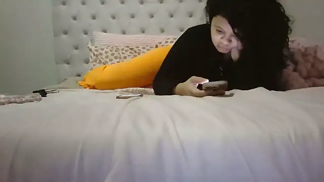 beautylovess online show from January 18, 2026, 12:09 pm